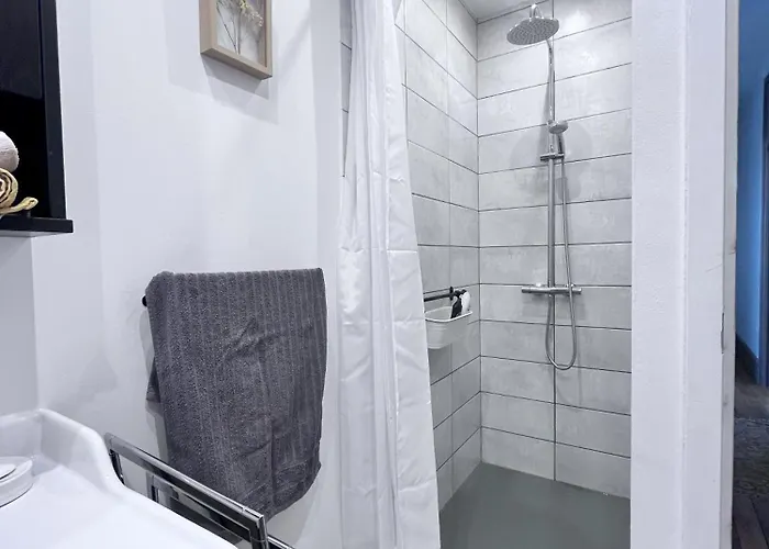 De La Marquise Apartment *